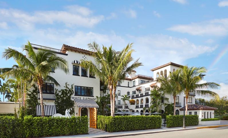 Sunset Avenue Exterior